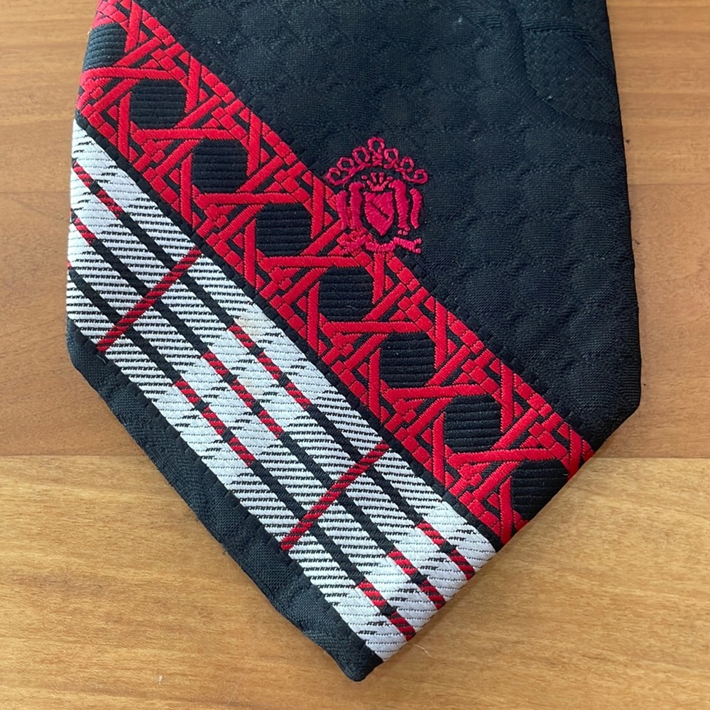 - Oleg Cassini Tie